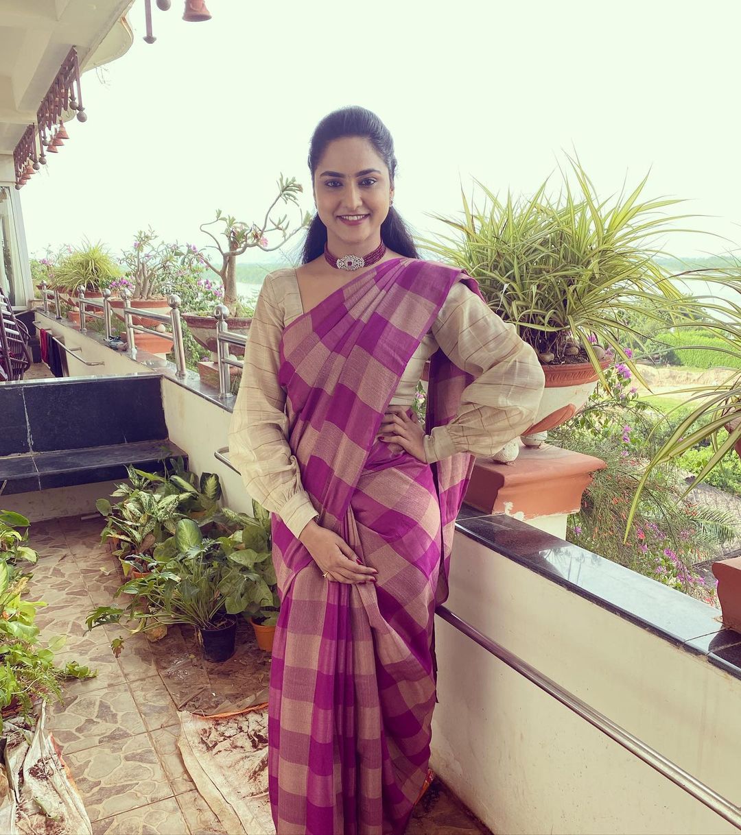 telugu tv anchor kasi annapurna stills in violet saree